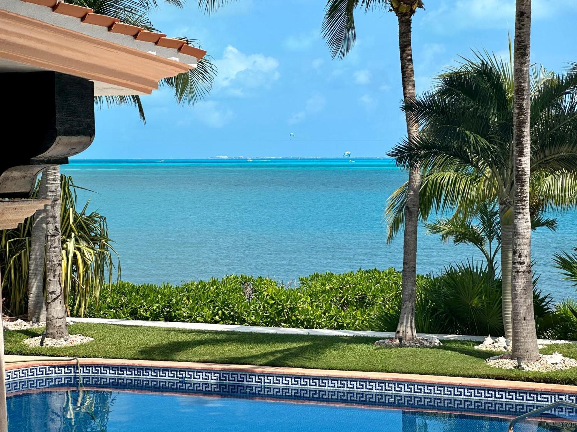 Villa Albatros Oceanfront Luxury Hotelzone Cancún Eksteriør bilde